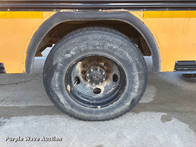 image for item FG0013 2007 Blue Bird Vision school bus