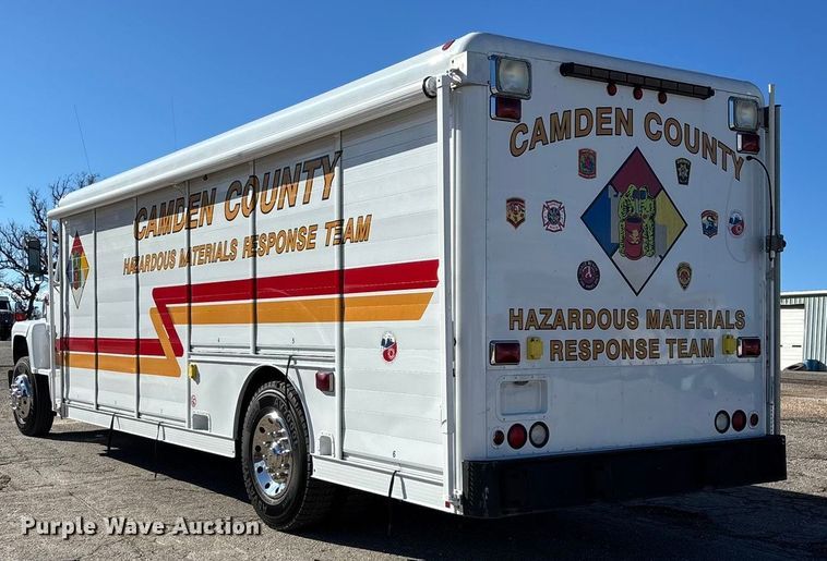 image for item FG0016 1988 Ford L8000 hazmat support truck