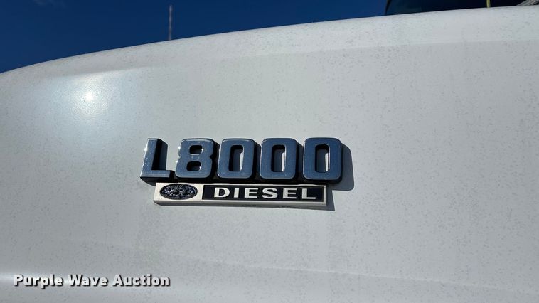 image for item FG0016 1988 Ford L8000 hazmat support truck