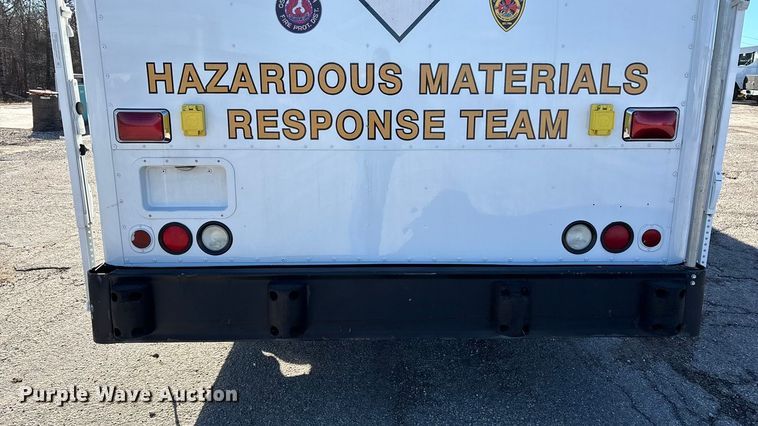 image for item FG0016 1988 Ford L8000 hazmat support truck