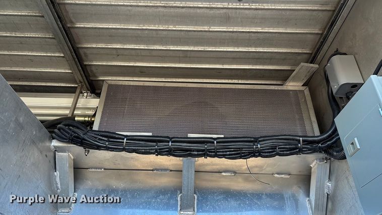 image for item FG0016 1988 Ford L8000 hazmat support truck