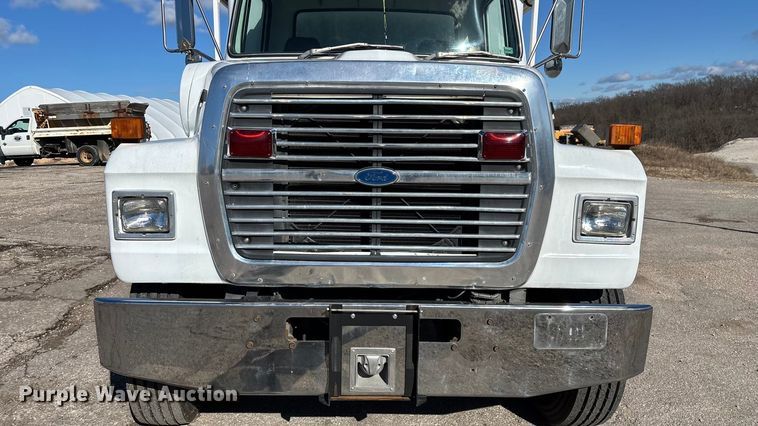 image for item FG0016 1988 Ford L8000 hazmat support truck