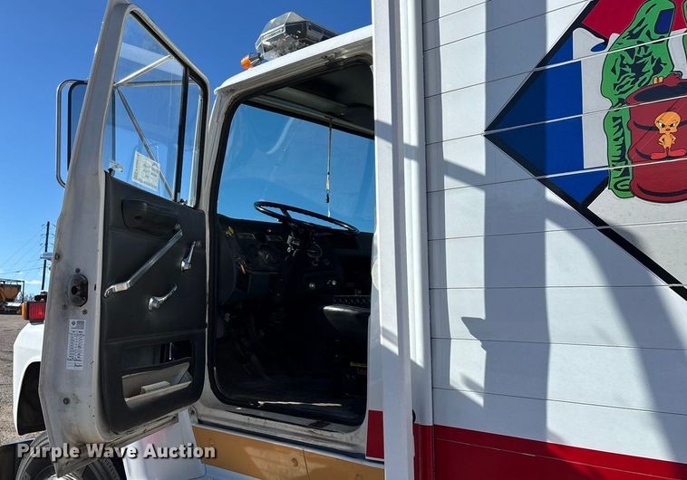 image for item FG0016 1988 Ford L8000 hazmat support truck