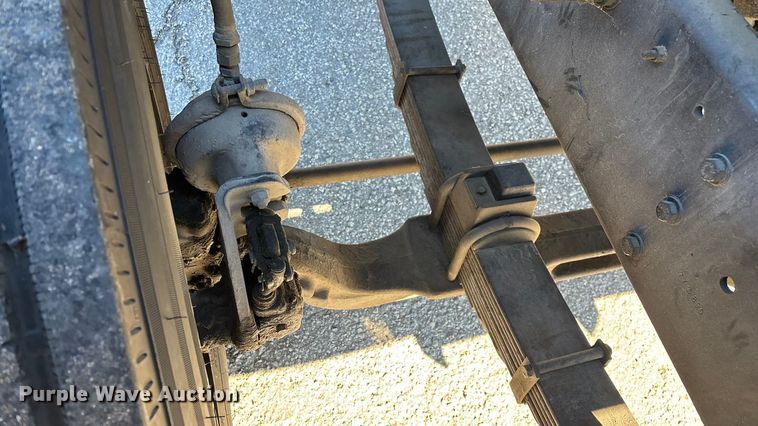 image for item FG0016 1988 Ford L8000 hazmat support truck