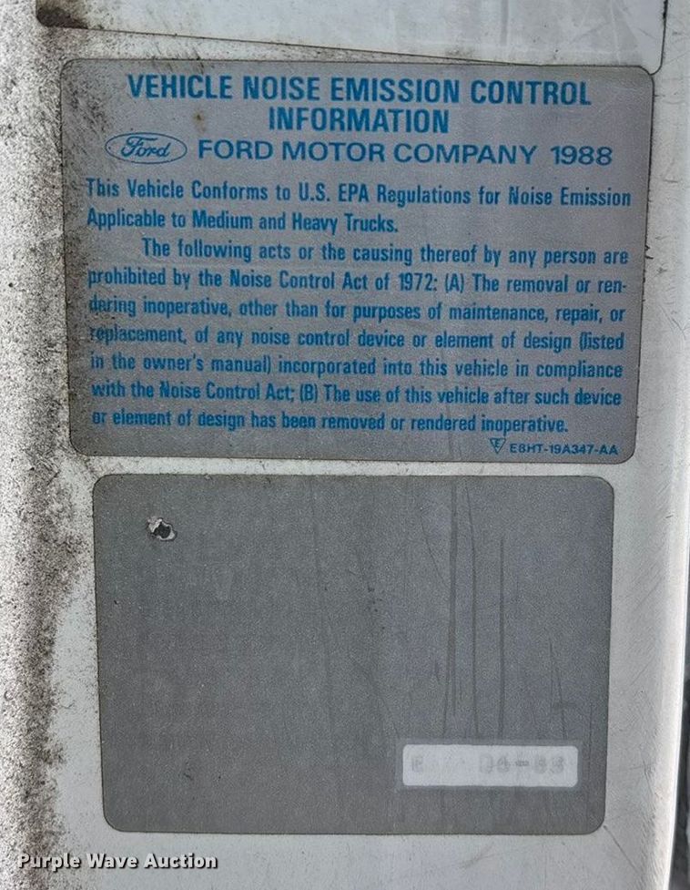 image for item FG0016 1988 Ford L8000 hazmat support truck