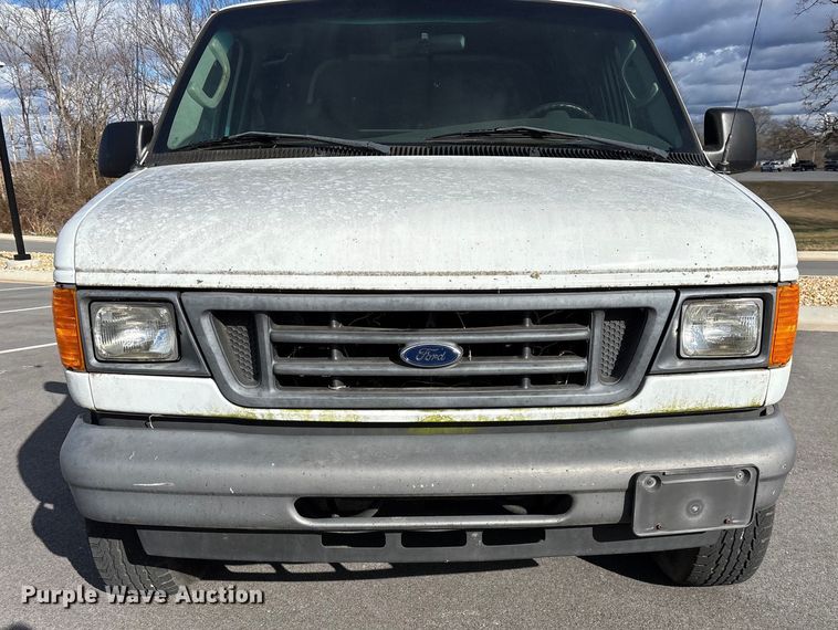 image for item FG0024 2006 Ford E350 van