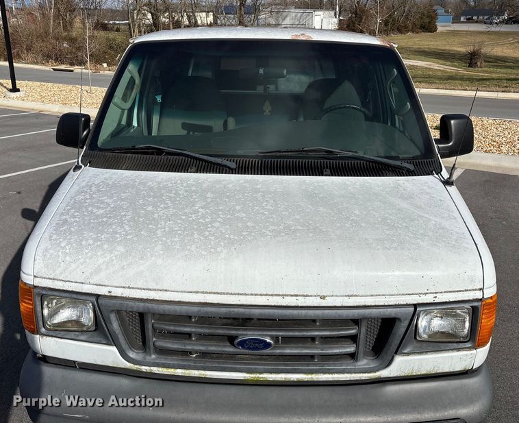 image for item FG0024 2006 Ford E350 van