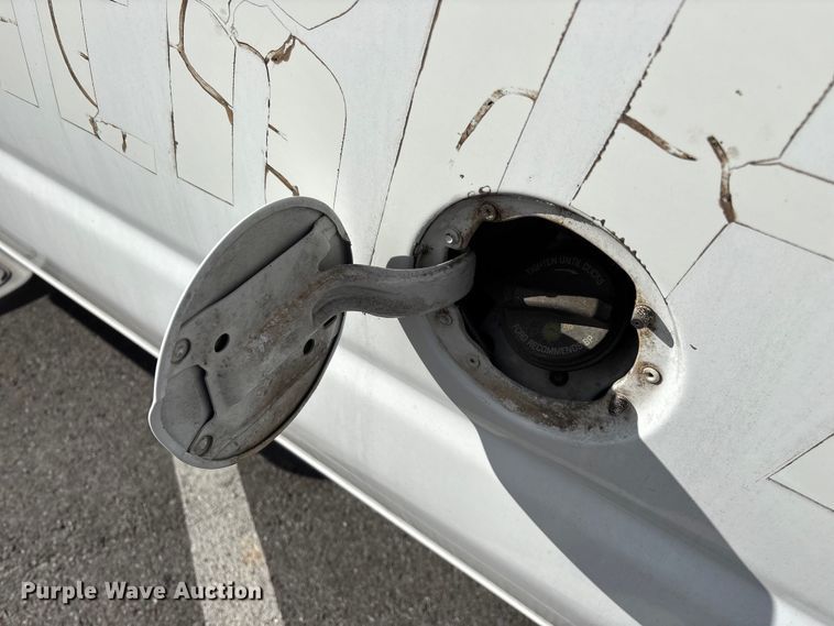 image for item FG0024 2006 Ford E350 van