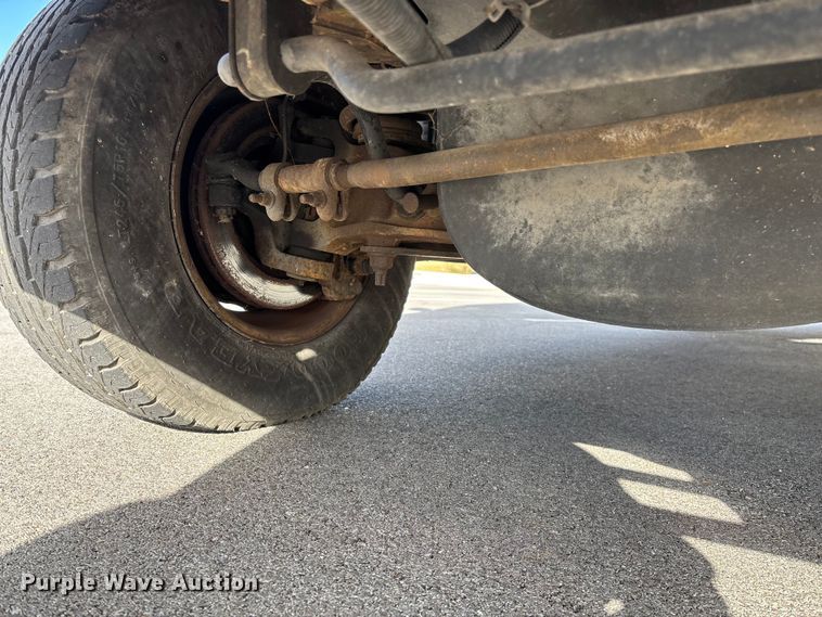 image for item FG0024 2006 Ford E350 van