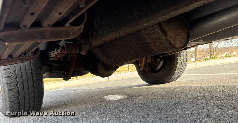 image for item FG0024 2006 Ford E350 van