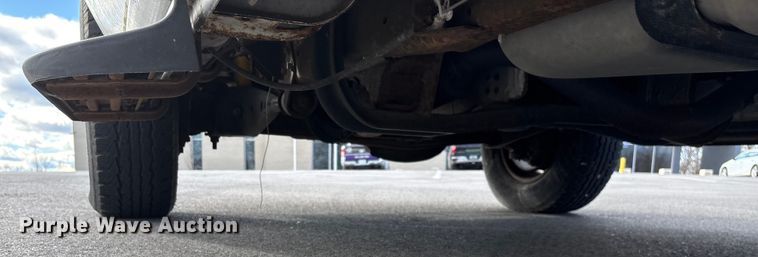 image for item FG0024 2006 Ford E350 van