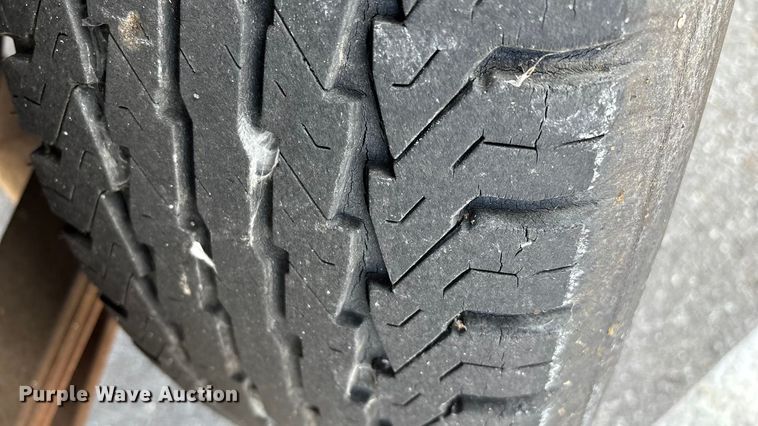 image for item FG0024 2006 Ford E350 van