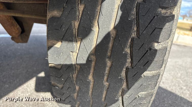 image for item FG0024 2006 Ford E350 van