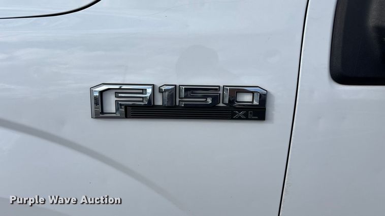 image for item FG0025 2018 Ford F150 Crew Cab flatbed pickup truck