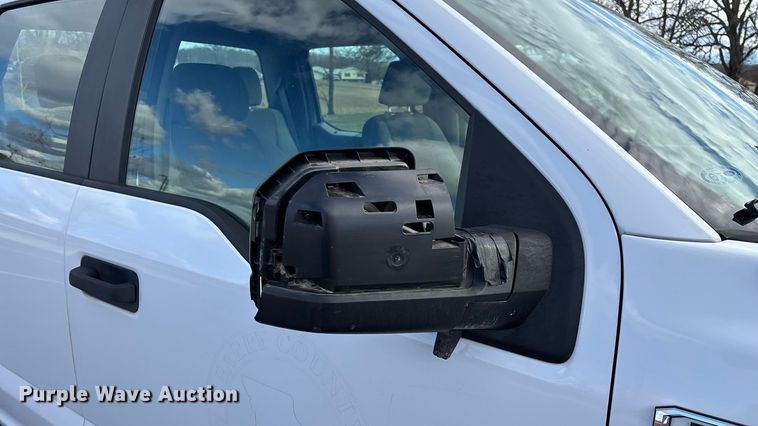 image for item FG0025 2018 Ford F150 Crew Cab flatbed pickup truck