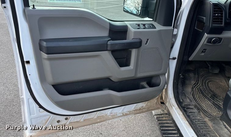 image for item FG0025 2018 Ford F150 Crew Cab flatbed pickup truck