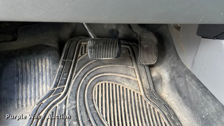 image for item FG0025 2018 Ford F150 Crew Cab flatbed pickup truck