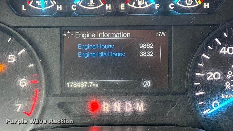 image for item FG0025 2018 Ford F150 Crew Cab flatbed pickup truck