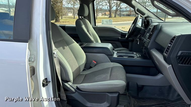 image for item FG0025 2018 Ford F150 Crew Cab flatbed pickup truck