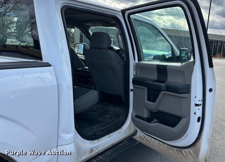 image for item FG0025 2018 Ford F150 Crew Cab flatbed pickup truck