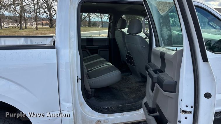 image for item FG0025 2018 Ford F150 Crew Cab flatbed pickup truck