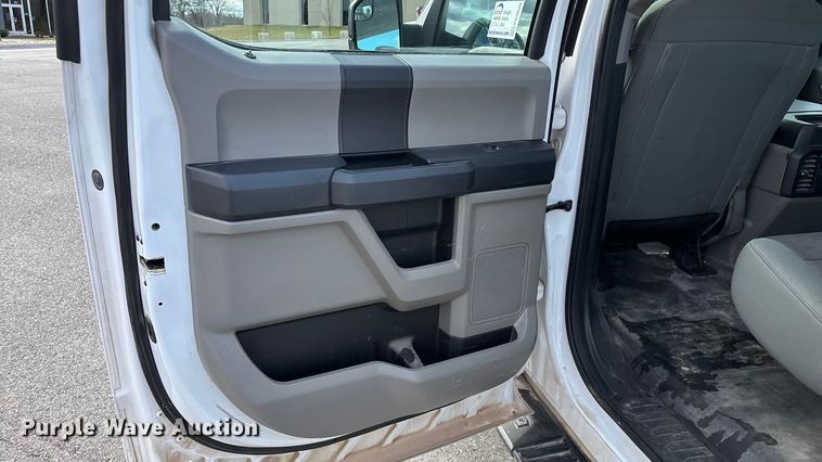 image for item FG0025 2018 Ford F150 Crew Cab flatbed pickup truck