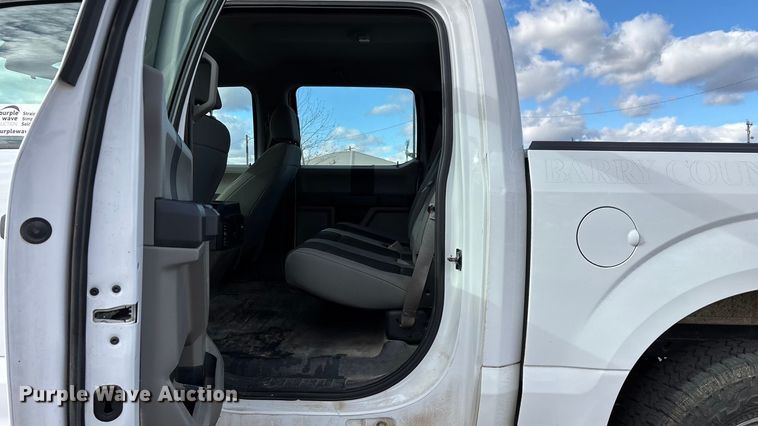 image for item FG0025 2018 Ford F150 Crew Cab flatbed pickup truck