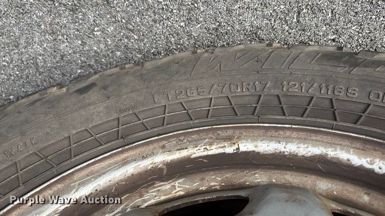 image for item FG0025 2018 Ford F150 Crew Cab flatbed pickup truck