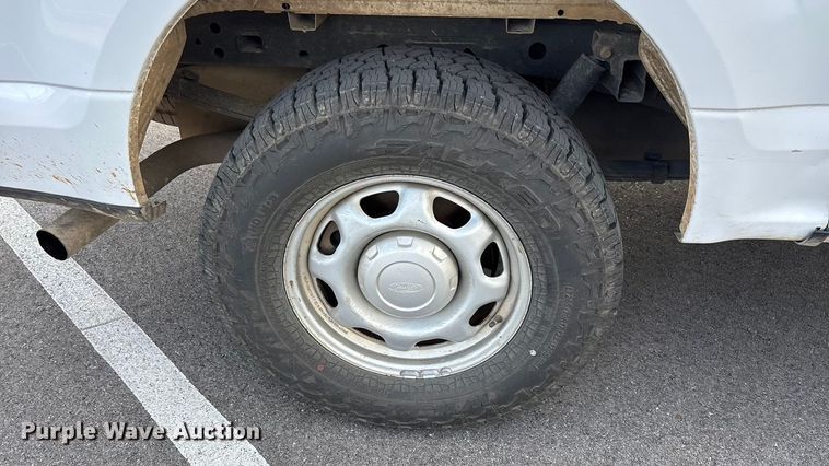 image for item FG0025 2018 Ford F150 Crew Cab flatbed pickup truck