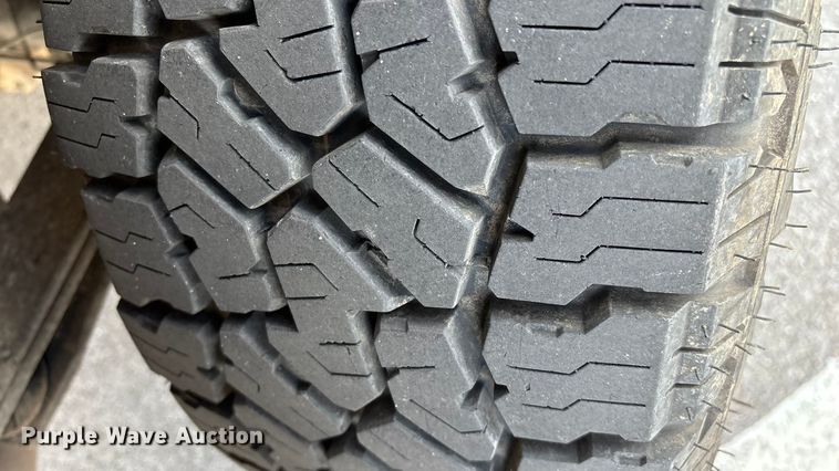 image for item FG0025 2018 Ford F150 Crew Cab flatbed pickup truck