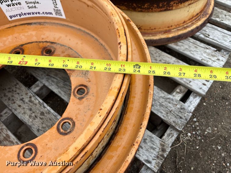 image for item FG2529 (2) motor grater wheels