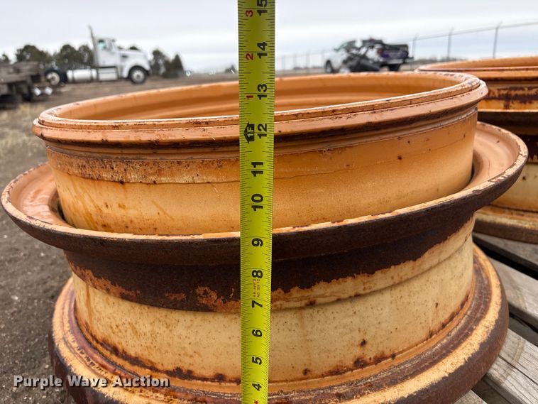 image for item FG2529 (2) motor grater wheels