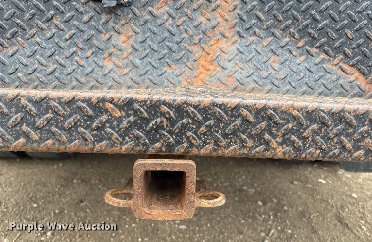 image for item FG2531 2016 Ford F350 Super Duty Ext. Cab flatbed pickup truck