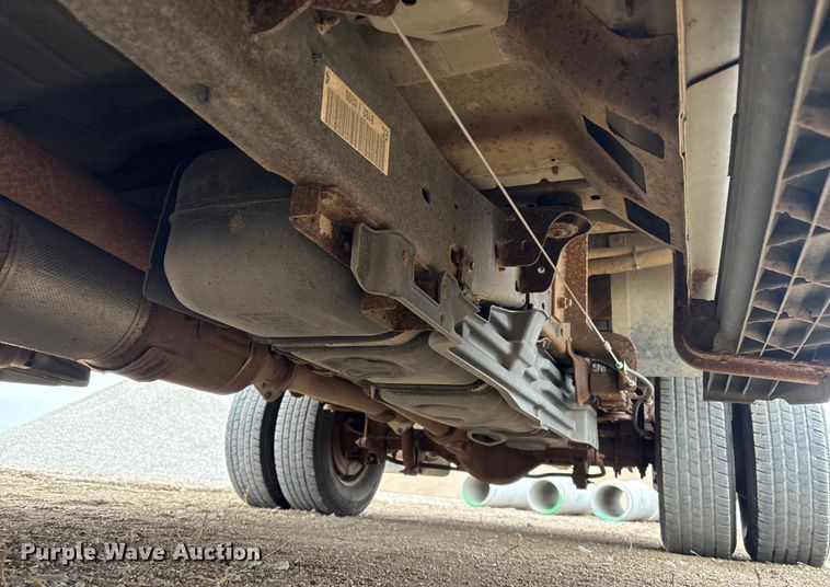 image for item FG2531 2016 Ford F350 Super Duty Ext. Cab flatbed pickup truck