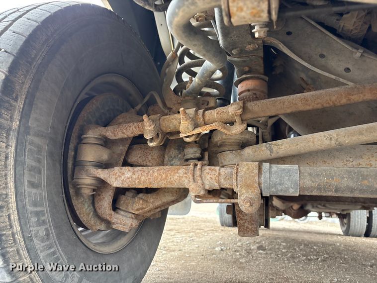 image for item FG2531 2016 Ford F350 Super Duty Ext. Cab flatbed pickup truck