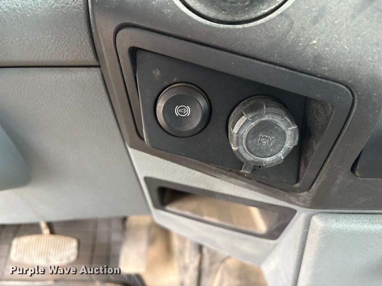 image for item FG2531 2016 Ford F350 Super Duty Ext. Cab flatbed pickup truck