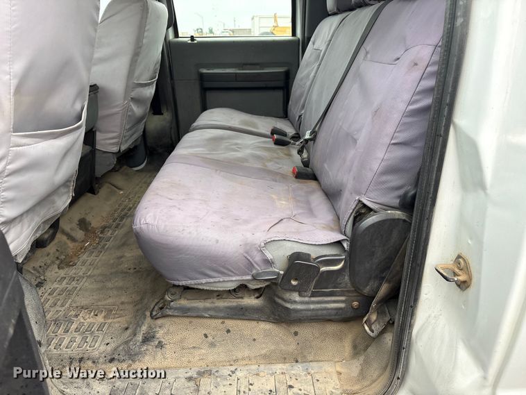 image for item FG2531 2016 Ford F350 Super Duty Ext. Cab flatbed pickup truck