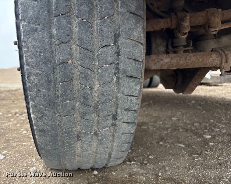 image for item FG2531 2016 Ford F350 Super Duty Ext. Cab flatbed pickup truck