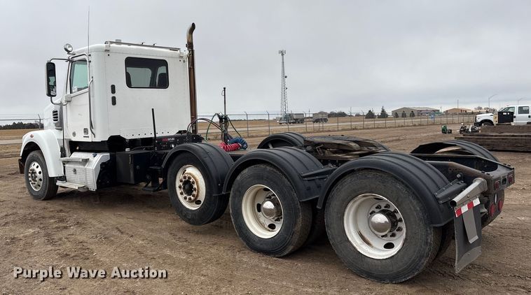 image for item FG2532 2011 Freightliner Coronado semi truck