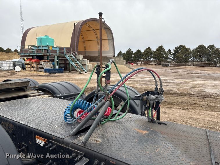 image for item FG2532 2011 Freightliner Coronado semi truck