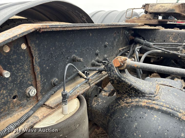 image for item FG2532 2011 Freightliner Coronado semi truck