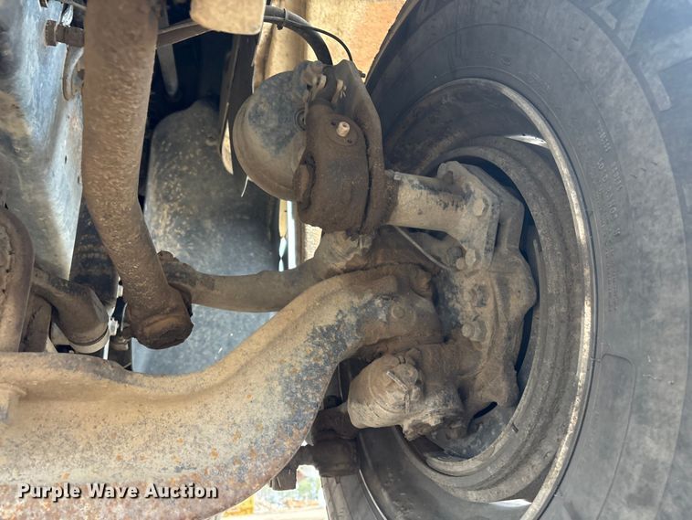 image for item FG2532 2011 Freightliner Coronado semi truck