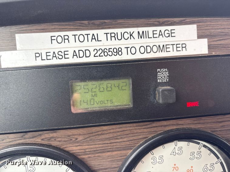 image for item FG2532 2011 Freightliner Coronado semi truck