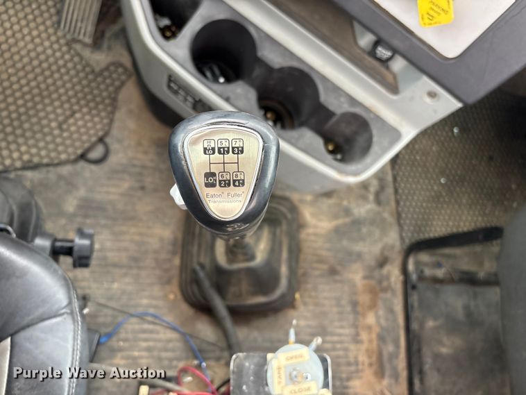 image for item FG2532 2011 Freightliner Coronado semi truck