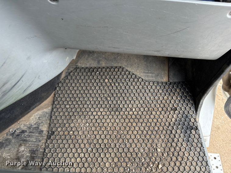 image for item FG2532 2011 Freightliner Coronado semi truck