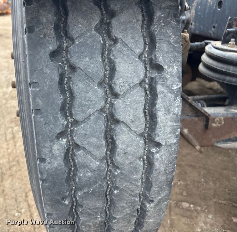 image for item FG2532 2011 Freightliner Coronado semi truck