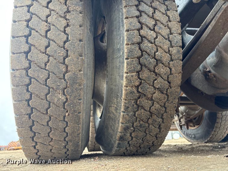 image for item FG2532 2011 Freightliner Coronado semi truck