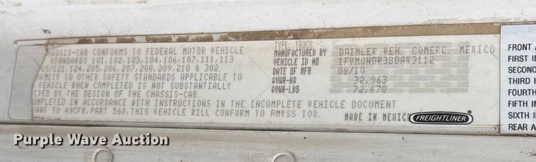 image for item FG2532 2011 Freightliner Coronado semi truck