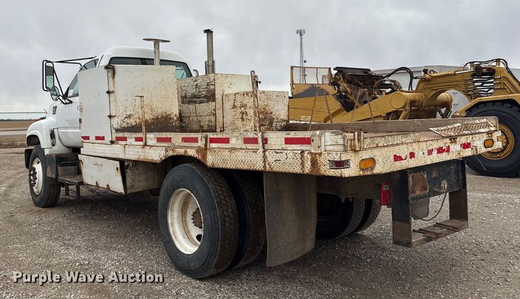 image for item FG2533 2000 GMC C6500 flatbed truck