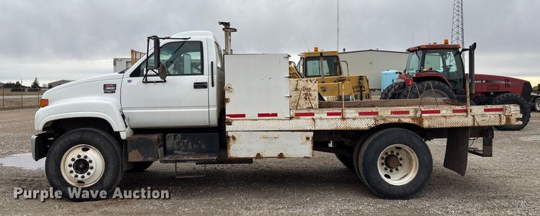 image for item FG2533 2000 GMC C6500 flatbed truck